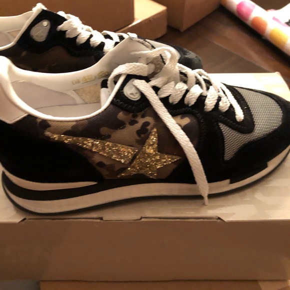 SOLD! Golden Goose camo running sneakers NIB - Picture 3 of 7